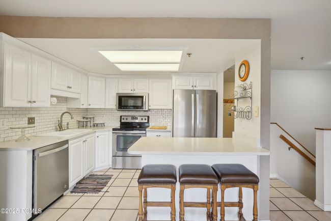 4 - 984 Uri Ln, Condo with 2 bedrooms, 3 bathrooms and null parking in Midway UT | Image 11