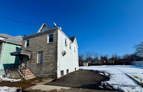 814-20 E 3rd St, Plainfield, NJ, 07062-1017 | Card Image