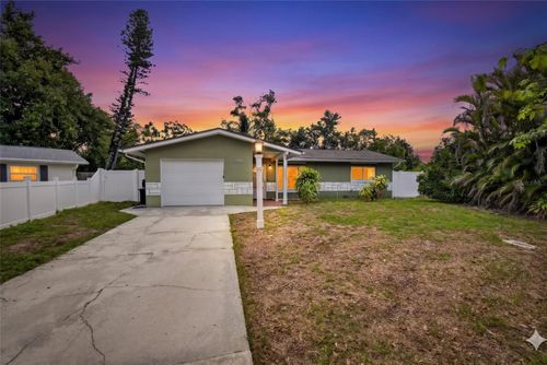 2115 Euclid Cir E, CLEARWATER, FL, 33764-6812 | Card Image