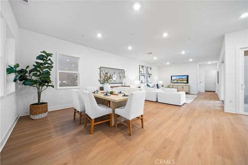 580 Millikan Ave, Irvine, CA, 92606 | Card Image