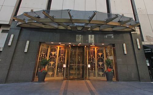 2a-34-111 E Chestnut St, Chicago, IL, 60611-2051 | Card Image