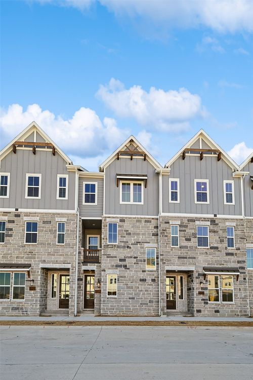 813 Concan Dr, Plano, TX, 75075-1009 | Card Image