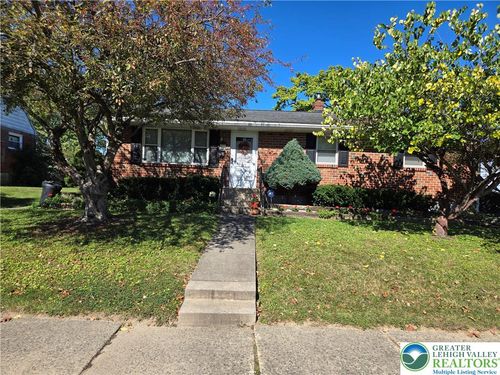 1721 E Cedar St, Allentown, PA, 18109-2311 | Card Image