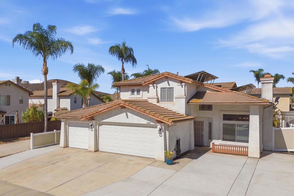 Residential in Lakeside 3