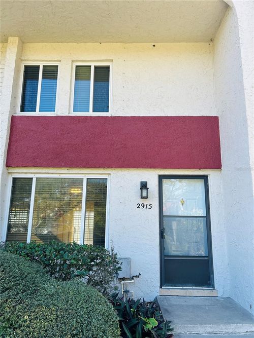 2915 Pine Cone Cir, CLEARWATER, FL, 33760-5302 | Card Image