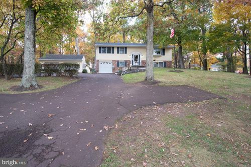 112 Main St, HARLEYSVILLE, PA, 19438-2565 | Card Image