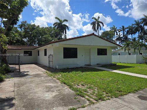 1-13100 Ne 3rd Ct, Miami, FL, 33161-3909 | Card Image