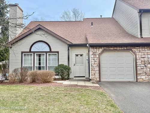 1 Allen Ct, Manalapan, NJ, 07726-8924 | Card Image