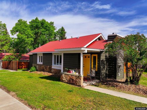 210 Custer St, Lander, WY, 82520-3915 | Card Image
