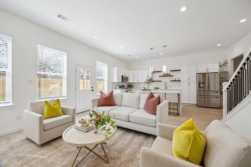 927 Bianco Ln, Houston, TX, 77091 | Card Image