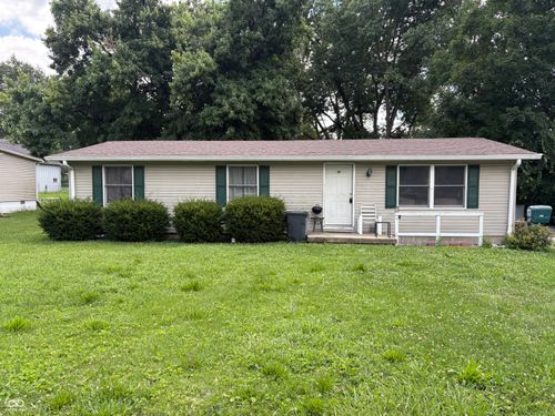 136 W Berry St, Greencastle, IN, 46135-1905 | Card Image