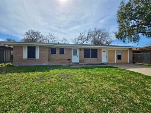 4033 Key West Dr, Corpus Christi, TX, 78411-5008 | Card Image