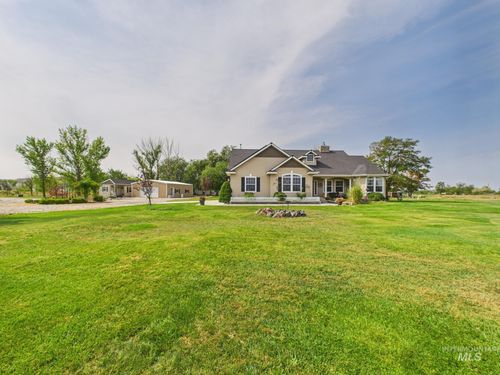 2405 Star Ln, Emmett, ID, 83617-9752 | Card Image