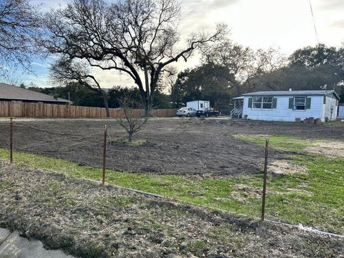 10050 W Front Rd, Atascadero, CA, 93422-5401 | Card Image