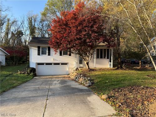 7429 Sylvan Dr, Kent, OH, 44240-6330 | Card Image