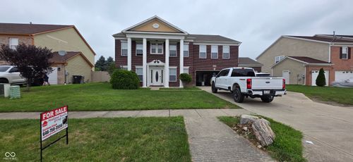 445 Heritage Dr, Greenwood, IN, 46143-6783 | Card Image