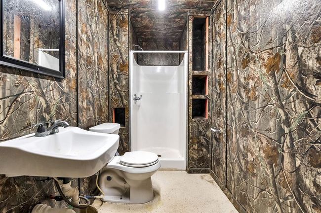 5063 State Highway 147, House other with 1 bedrooms, 1 bathrooms and 5 parking in Zavalla TX | Image 9