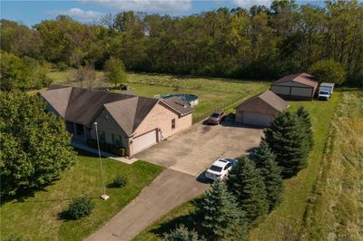 9981 Lower Valley Pike, House other with 3 bedrooms, 2 bathrooms and null parking in Medway OH | Image 2