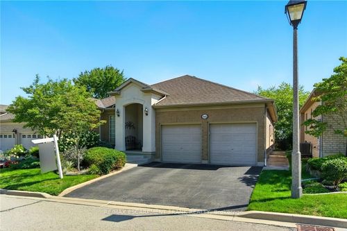 345 Southcote Rd, Ancaster, ON, L9G5C4 | Card Image