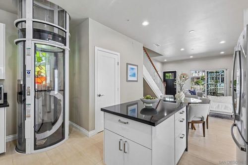 838 C Ave, Coronado, CA, 92118-2618 | Card Image