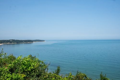 in-season-64 Cliffside Dr, Plymouth, MA, 02360-1473 | Card Image