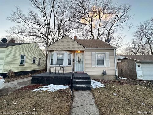 16195 Robson St, Detroit, MI, 48235-4044 | Card Image