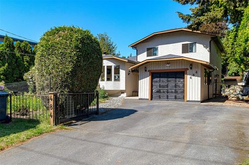 484 Goldstream Ave, Victoria, BC, V9B2W5 | Card Image