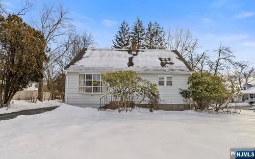 417 Tenakill Dr, Northvale, NJ, 07647-1212 | Card Image