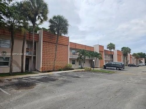 104c-7610 Stirling Rd, Hollywood, FL, 33024-8417 | Card Image