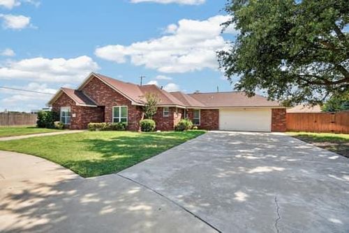 3708 Edgemont Dr, Midland, TX, 79707-4223 | Card Image