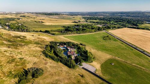 25102 Lower Springbank Rd, Calgary, AB, T3Z3J9 | Card Image