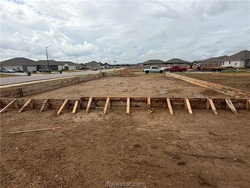 2500 Maskavich Court, Bryan, TX, 77807 | Card Image