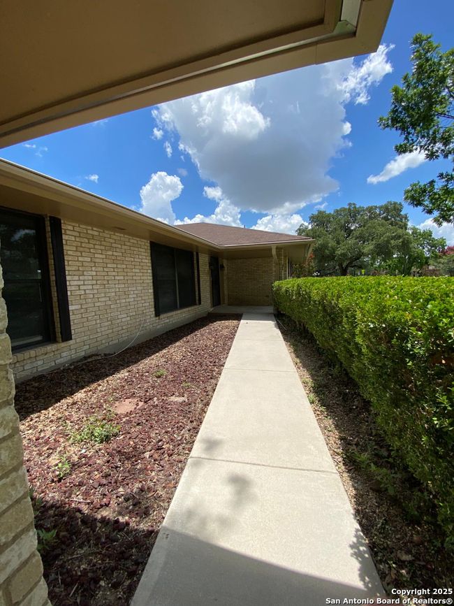 749 Windrock Dr, House other with 3 bedrooms, 2 bathrooms and null parking in Windcrest TX | Image 4