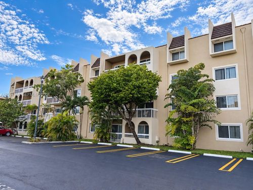i-414-7815 Camino Real, Miami, FL, 33143-6857 | Card Image