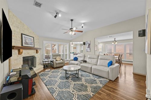 2035 Clearwater Trl, Carrollton, TX, 75010-4013 | Card Image