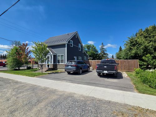 77 Third St, Englehart, ON, P0J1H0 | Card Image