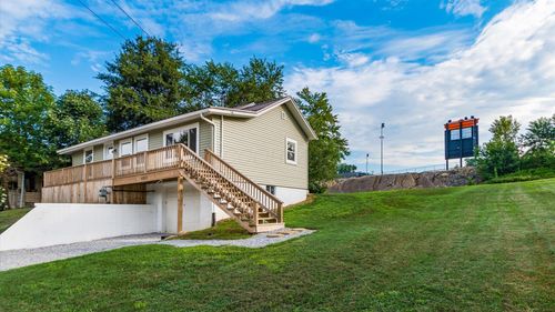 403 Fowlers Ln, New Lexington, OH, 43764-9779 | Card Image