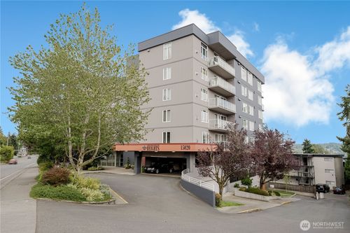 apt-303-15020 Bothell Way Ne, Lake Forest Park, WA, 98155-7646 | Card Image
