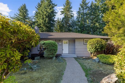 518 N 166th St, Shoreline, WA, 98133-5205 | Card Image