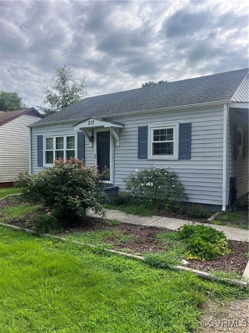 213 Fleetwood Ave, Waverly, VA, 23890-2625 | Card Image