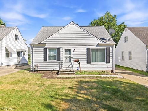 29940 Phillips Avenue, Wickliffe, OH, 44092 | Card Image