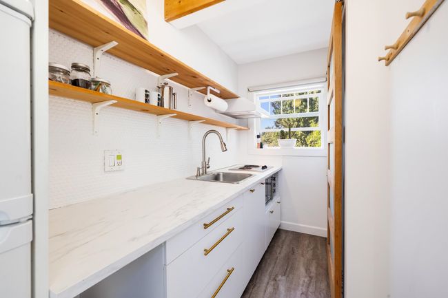 532 W 28th Street, House other with 3 bedrooms, 3 bathrooms and 2 parking in North Vancouver BC | Image 36