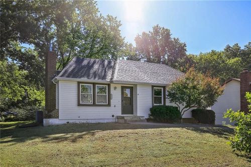 2106 N Antioch St, Clinton, MO, 64735-1118 | Card Image