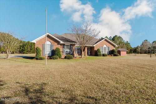17920 Rayford Shumock Rd, Moss Point, MS, 39562-9286 | Card Image