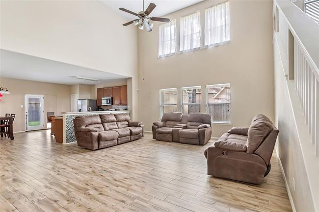 703 Windlass Way, House other with 4 bedrooms, 3 bathrooms and 2 parking in Crosby TX | Image 6