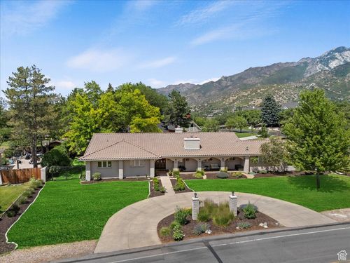 20 Northridge Way, Sandy, UT, 84092-4906 | Card Image
