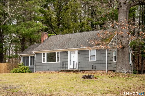 726 Lovely St, Avon, CT, 06001-2950 | Card Image