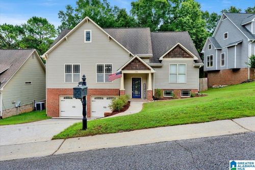 106 Victory Trl, Pelham, AL, 35124-1645 | Card Image