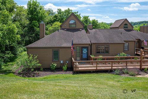 30 Farmstead Dr, Galena, IL, 61036-8737 | Card Image