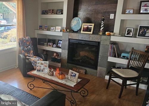 24 Biscayne Pl, STERLING, VA, 20164-1108 | Card Image